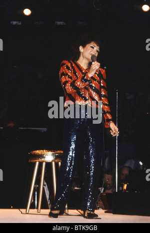 Connie Francis, 1982, Millrun Playhouse Theatre, à la ronde, Niles, Illinois. Banque D'Images