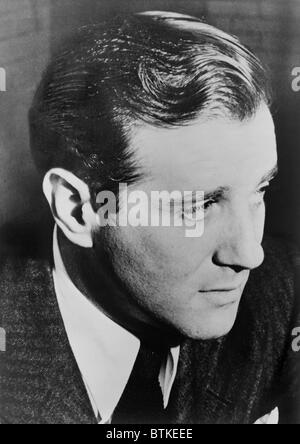 Benny 'Bugsy' Siegel (1906-1947), à la prison du comté de Los Angeles après un grand jury inculpé d'exécution des règlements de Hollywood informateur de police Harry Greenberg. Siegel a été acquitté. Octobre 1941. Banque D'Images