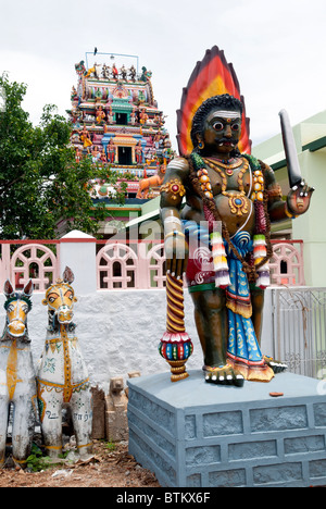 Temple Guardian Village à Moolankudi,District Shanghai, Tamil Nadu, Inde du Sud, Inde. Banque D'Images