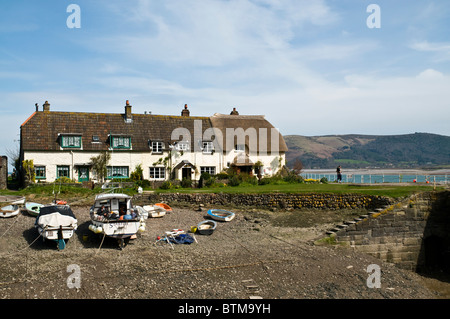 Dh PORLOCK WEIR Porlock Weir échoués sur bateau SOMERSET Harbour et des chaumières Banque D'Images