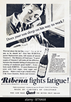 Annonce dans le magazine vers 1952 pour Ribena jus de cassis Banque D'Images