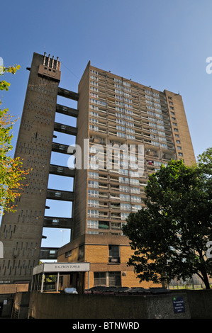 Balfron Tower, le logement social estate, peuplier, Tower Hamlets, East London E14, Royaume-Uni Banque D'Images