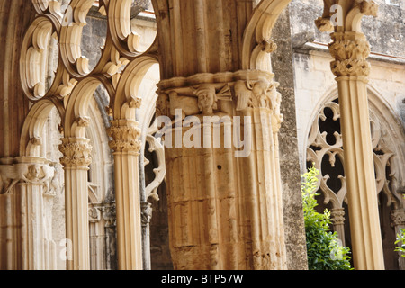 L'Espagne, Catalunya, Santes Creus, Monastère Cloître Banque D'Images