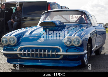 Voiture sur mesure au Santa Pod Raceway UK Banque D'Images