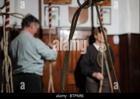 Sonneurs de préparer un dimanche matin Banque D'Images