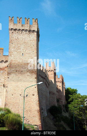 Murs de château de Gradara, Pesaro Urbino Province, le Marches Banque D'Images