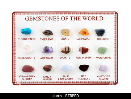 Petite carte avec 15 échantillons de pierres précieuses du monde. Utilisez uniquement éditoriale Banque D'Images
