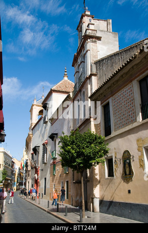 Santa Cruz de la vieille ville près de La Giralda Séville Espagne Banque D'Images