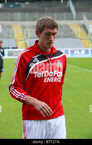 Sports, football, Bundesliga, 2010/2011, match amical 2010, Bayer Leverkusen 04 contre le FC Schalke 04 4:0, stade Am Zoo de Wuppertal, Stefan Reinartz (Bayer) Banque D'Images