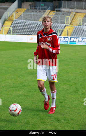 Sports, football, Bundesliga, 2010/2011, match amical 2010, Bayer Leverkusen 04 contre le FC Schalke 04 4:0, stade Am Zoo de Wuppertal, Christoph Kramer (Bayer) Banque D'Images