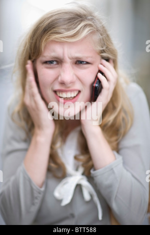 Woman on the phone Banque D'Images