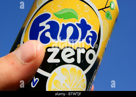 Peut de Fanta Zero Banque D'Images