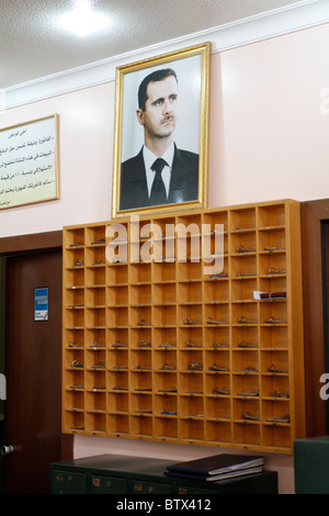 Bachar al-Assad portrait dans un hôtel à Damas, en Syrie. Banque D'Images