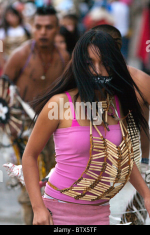 Les troupes de danse autochtones de tout le Mexique célébrer de San Miguel Arcangel, le saint patron de San Miguel de Allende en Octobre Banque D'Images