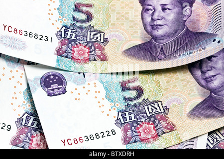 Billets de banque chinois de 5 Yuan, mettant en valeur le portrait de Mao Zedong Banque D'Images