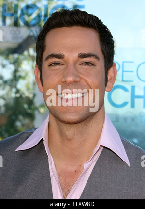 ZACHARY LEVI PEOPLE'S CHOICE AWARDS 2011 NOMINATIONS WEST HOLLYWOOD LOS ANGELES CALIFORNIA USA 09 novembre 2010 Banque D'Images