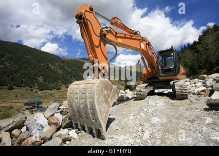 La construction de routes - Excavateur Banque D'Images