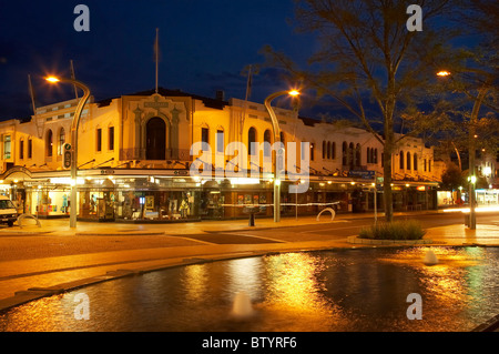 Fontaine et Russel Street, Hastings, Hawkes Bay, île du Nord, Nouvelle-Zélande Banque D'Images