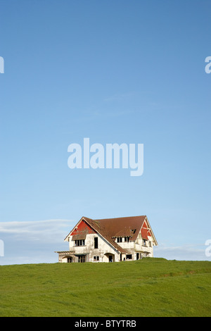 Maison à l'abandon près de Carterton, Wairarapa, île du Nord, Nouvelle-Zélande Banque D'Images