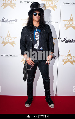 Slash arrive à Marshall Classic Rock Roll of Honour Awards au Roundhouse, Camden Town, 10 Novembre 2010 Banque D'Images