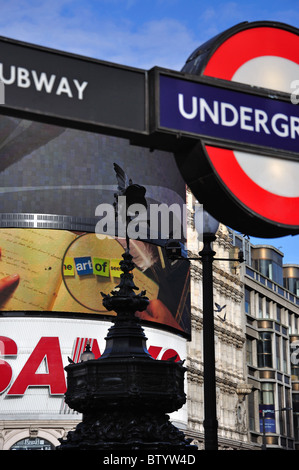 Statue d'Anteros sur Shaftesbury Memorial Fountain, Piccadilly Circus, West End, Grand Londres, Angleterre, Royaume-Uni Banque D'Images