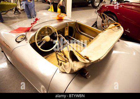 1955 Porsche 550 RSK Spyder, l'un des 90 voitures construites dans la collection Mallya cet exemple est les tâches d'état d'origine avec tous les Banque D'Images