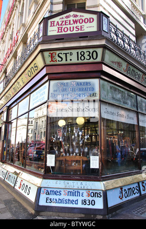 James Smith & Sons Boutique parapluie (est.1830), New Oxford Street, Bloomsbury, London Borough of Camden, Greater London, Angleterre, Royaume-Uni Banque D'Images