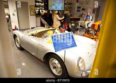 Un 1955 Porsche 550 RSK Spyder de la collection, Vijay Mallya similaire à la voiture James Dean a été tué en 1955 en Banque D'Images