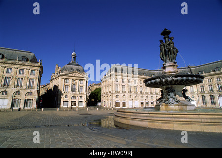 France, Bordeaux, place de la Bourse, fontaine des trois Grâces Banque D'Images