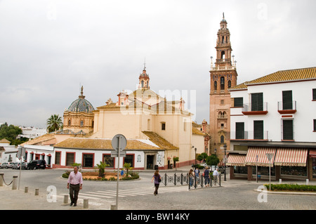 Carmona Espagne Andalousie ville la vieille ville église Iglesia de San Pedro Banque D'Images