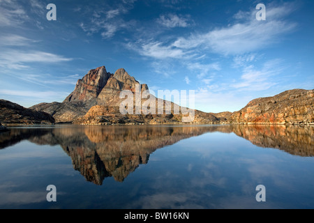 La montagne en forme de coeur dans l'Uummannaq Fjord, Groenland Banque D'Images