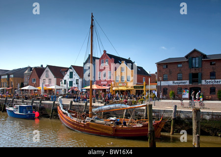 Le port de pêche de la ville d'Husum le long de la mer du Nord, Allemagne Banque D'Images