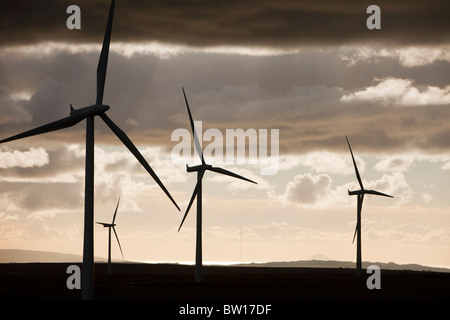 Duskover Whitelee wind farm on Eaglesham Moor juste au sud de Glasgow en Ecosse, Royaume-Uni, est le plus grand parc éolien onshore. Banque D'Images