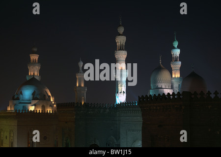 Les dômes et les minarets du Sultan Hasan et al-Rifa'i des mosquées, Le Caire, Égypte Banque D'Images