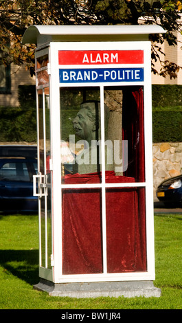 Pays-bas cabine téléphonique call box Alarme incendie Ministère de la police de Staline Banque D'Images