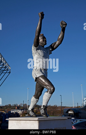 Billy Bremner sculpture à l'extérieur de l'East Stand à Elland Road, accueil de Leeds United Football Club Banque D'Images