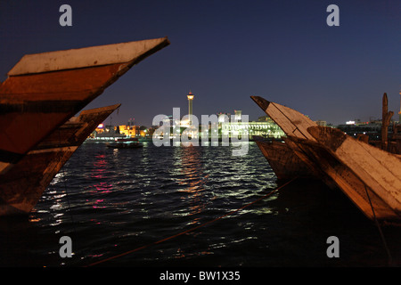 Vue de la vieille ville de nuit, Dubaï, Émirats Arabes Unis Banque D'Images