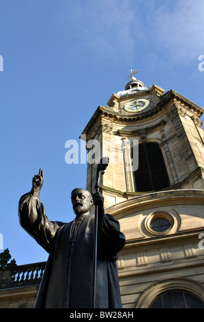 Statue de Charles Gore et cathédrale St Philip's, Birmingham, UK Banque D'Images