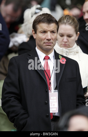 ROB ANDREW MBE ANGLETERRE ELITE RUGBY TWICKENHAM MIDDLESEX ANGLETERRE DIRECTEUR 06 Novembre 2010 Banque D'Images