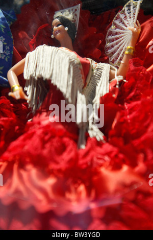 Poupées Flamenco dans la fenêtre d'une boutique à Barcelone, Espagne Banque D'Images