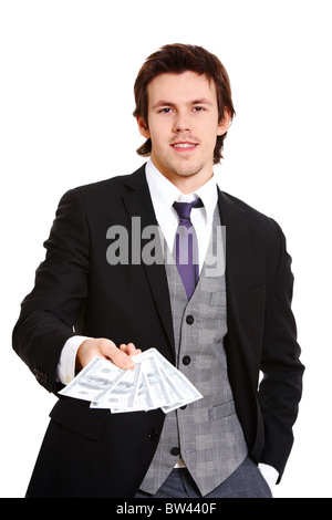 Portrait d'homme en costume élégant donner de l'argent et looking at camera Banque D'Images