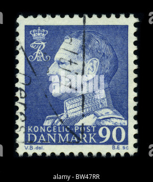 Danemark - circa 1970 : timbre montre libre portrait Frederick IX (Christian Frederik Franz Michael Carl Georg Valdemar) (11 mars 1899 - 14 janvier 1972) fut roi de Danemark du 20 avril 1947 jusqu'à sa mort, vers 1970. Banque D'Images