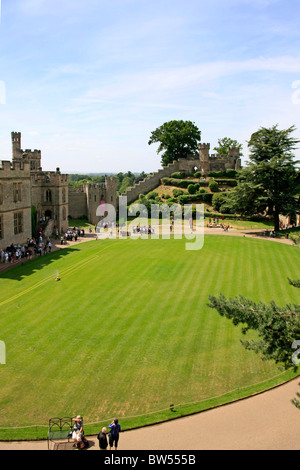 La cour centrale à la Warwick Castle Banque D'Images