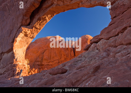 Photographe en Amérique du fenêtre, Arches National Park, Utah Banque D'Images