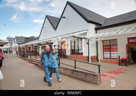 Les acheteurs, Gretna Gateway Outlet Village, Rd, Glasgow, Dumfriesshire Gretna Banque D'Images