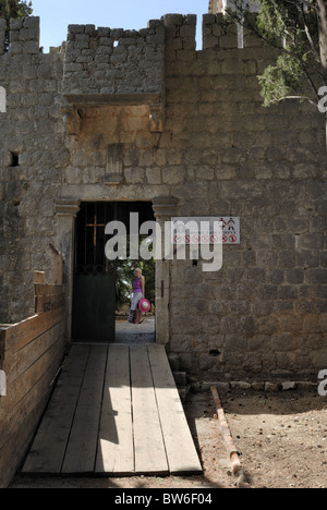 L'entrée du monastère franciscain et l'église du Monastère de Sainte Marie de Spilica dans le village de Lopud, sur l'île de Lopud Banque D'Images