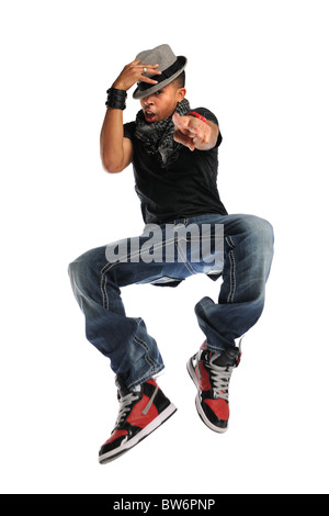 African American hip hop dancer jumping isolé sur fond blanc Banque D'Images