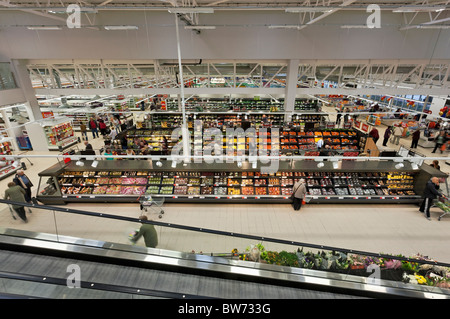 En magasin Sainsburys, Crayford de Londres. Banque D'Images