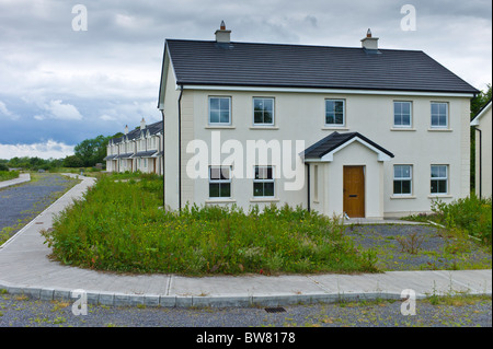 Maisons à vendre au prix de l'offre spéciale sur le développement de nouveaux logements au Manoir de Newtown, Ballindine, Comté de Mayo, Irlande Banque D'Images