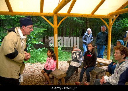 Reconstitution historique à Fort Clatsop National Memorial près de Astoria, Oregon, USA. Banque D'Images